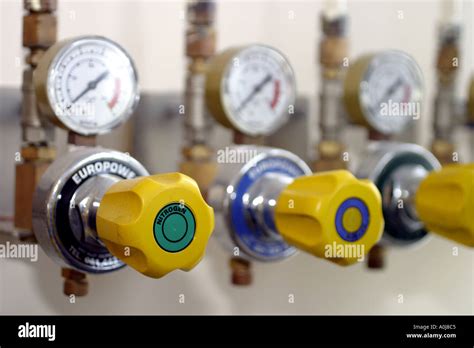 gas analysis labs|laboratory gas outlets.